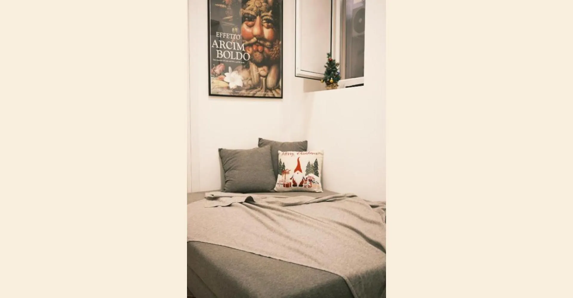 Apartment Nespolino, Piccola Casetta In Centro Storico Al Piano Terra Con Piccolo Spazio Esterno Privato Naples